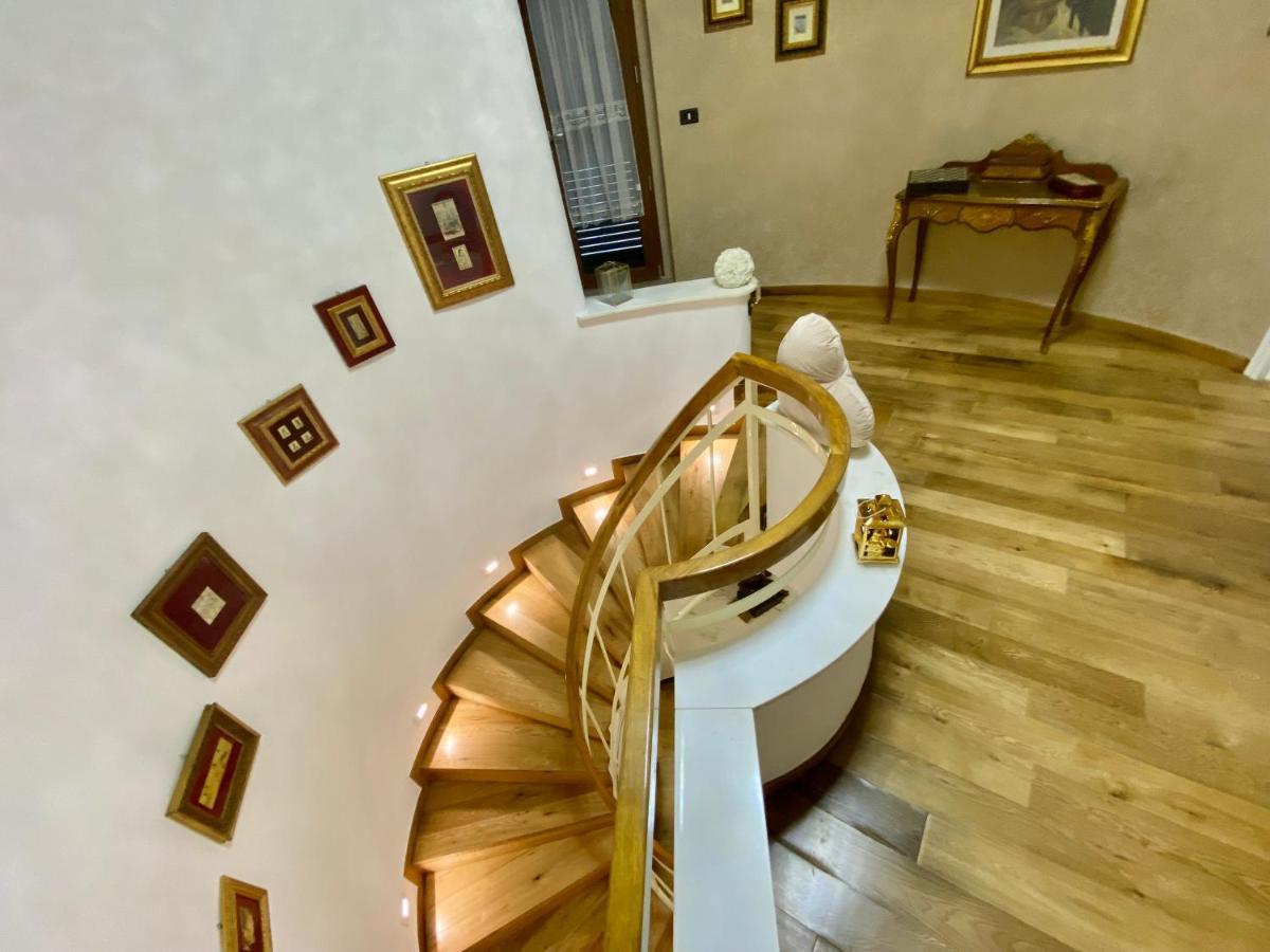 La Villa Del Senatore Gravina in Puglia Bagian luar foto